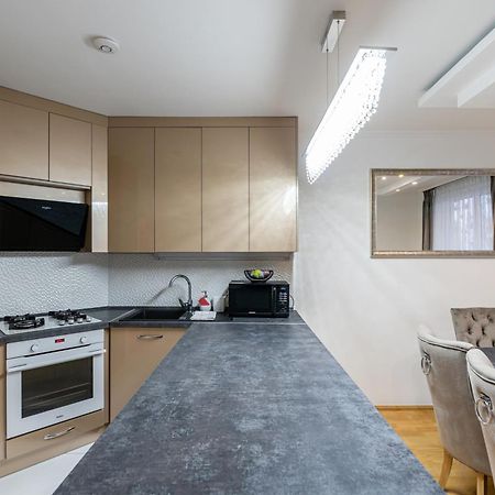 Beautiful Three Bedrooms Apartment With Free Parking Close To The Danube Coast Budapest Kültér fotó