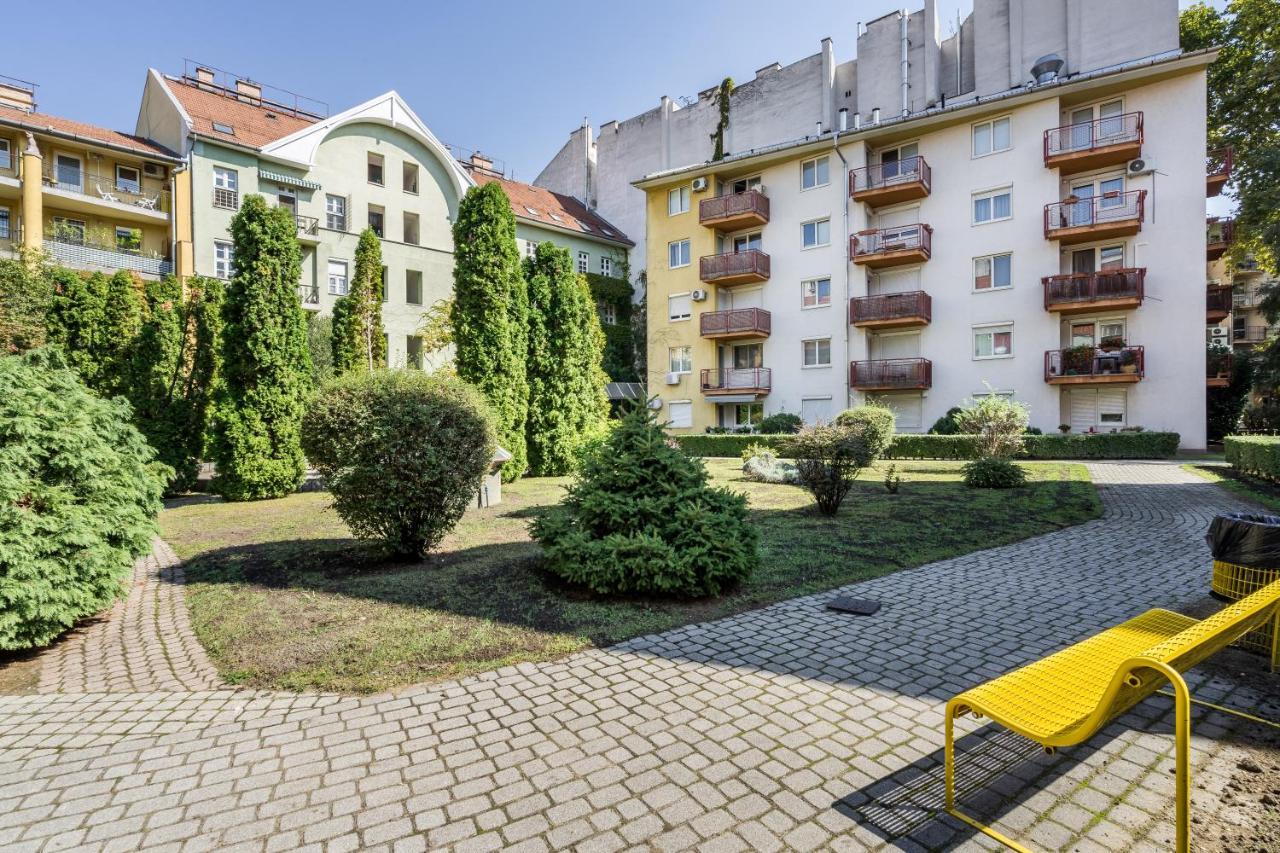 Beautiful Three Bedrooms Apartment With Free Parking Close To The Danube Coast Budapest Kültér fotó