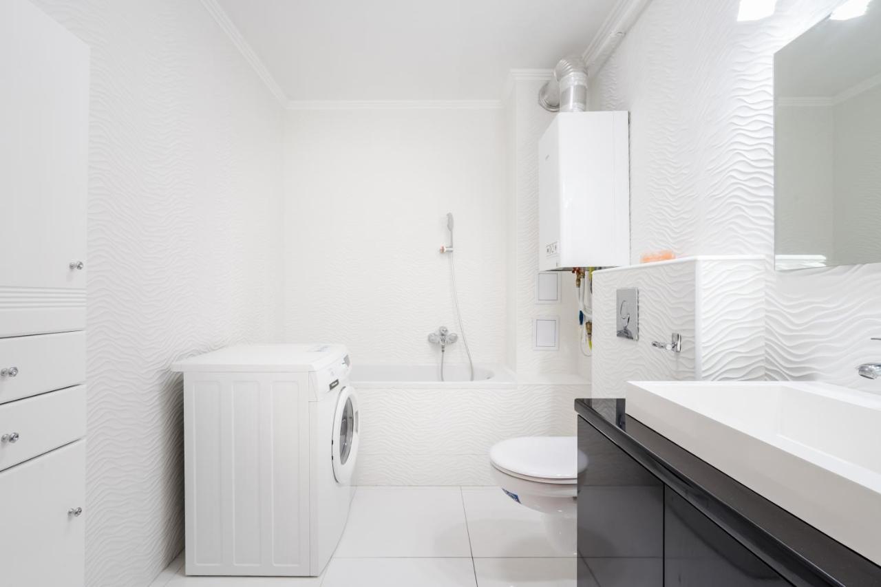 Beautiful Three Bedrooms Apartment With Free Parking Close To The Danube Coast Budapest Kültér fotó