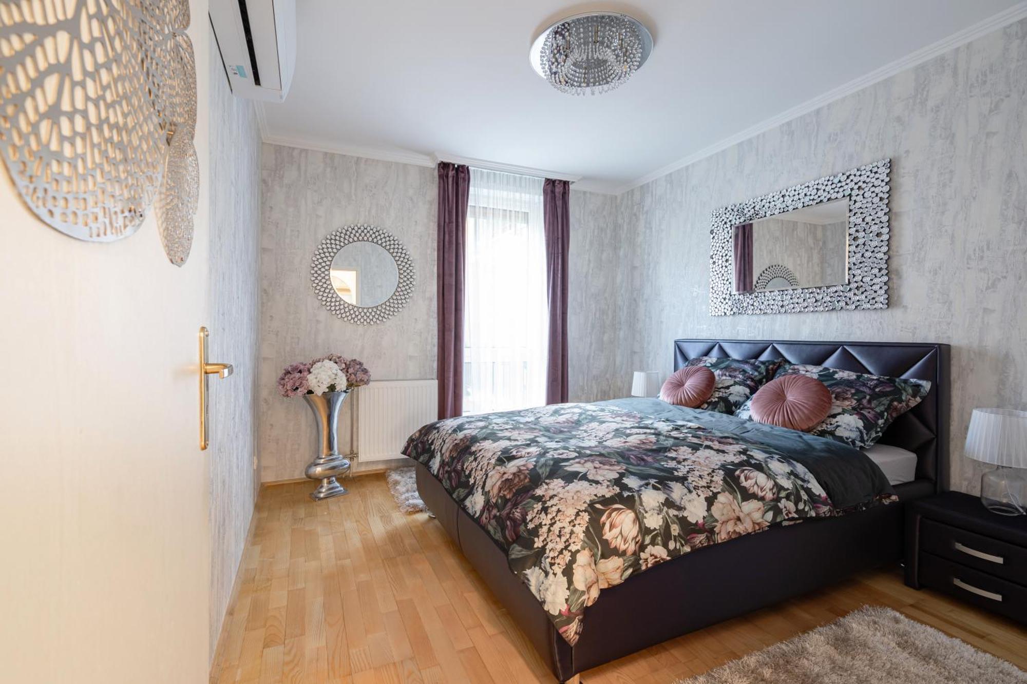 Beautiful Three Bedrooms Apartment With Free Parking Close To The Danube Coast Budapest Kültér fotó